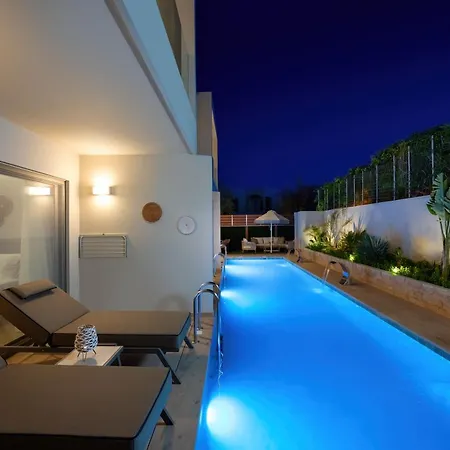 Oasis Luxury *