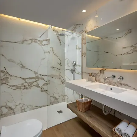 Oasis Luxury *